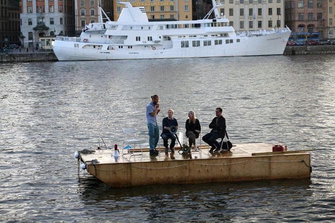 The Floating collective